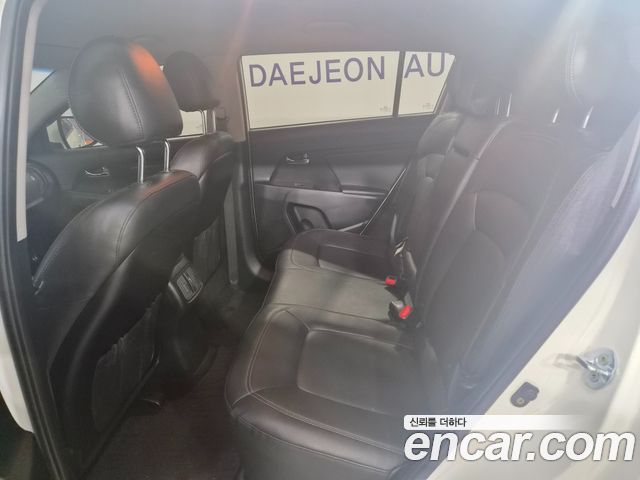 Kia Sportage 2016 — photo 10