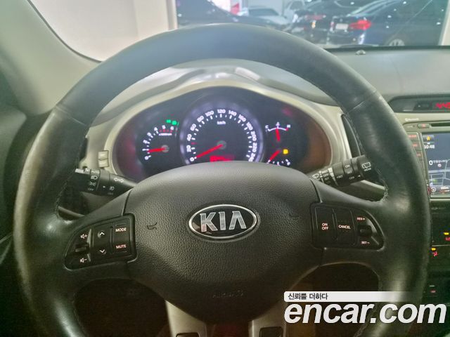 Kia Sportage 2016 — photo 11