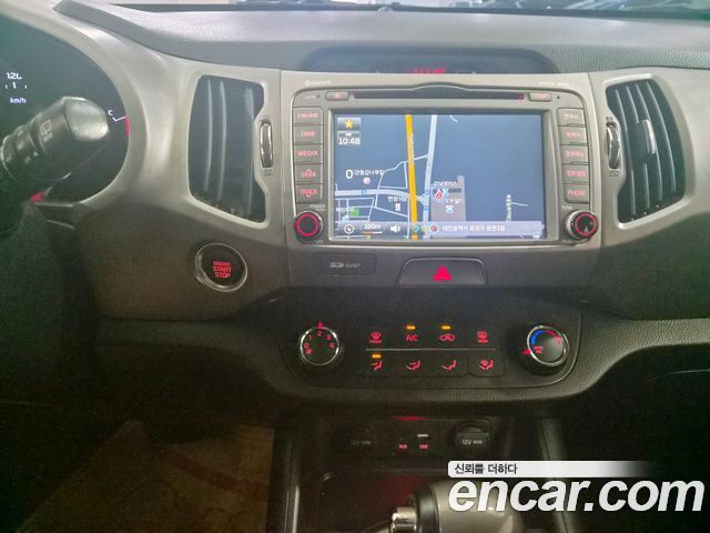 Kia Sportage 2016 — photo 13