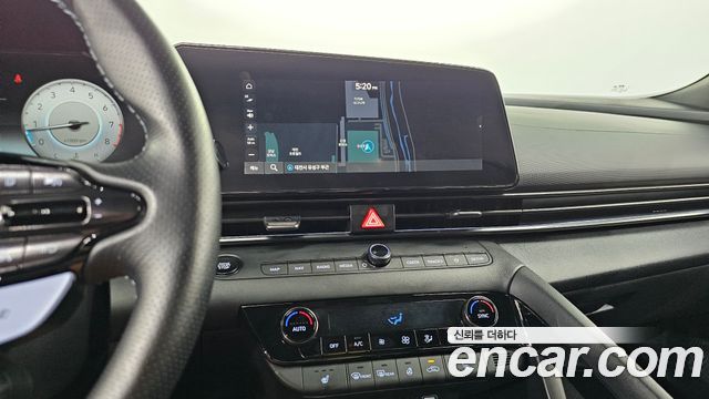 Hyundai AVANTE 2022 — photo 12