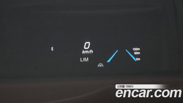Mercedes-Benz GLS-Class 2023 — photo 16