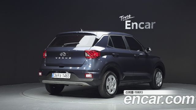 Hyundai Venue 2021 — photo 2