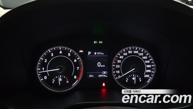 Hyundai Venue 2021 — photo 11