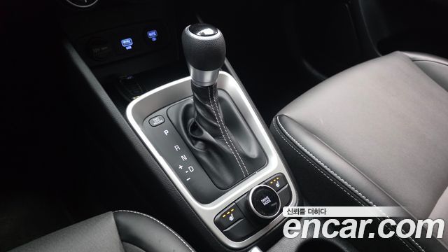 Hyundai Venue 2021 — photo 12