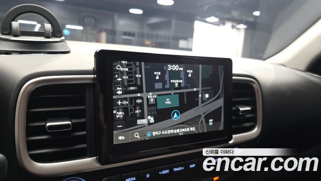 Hyundai Venue 2021 — photo 21