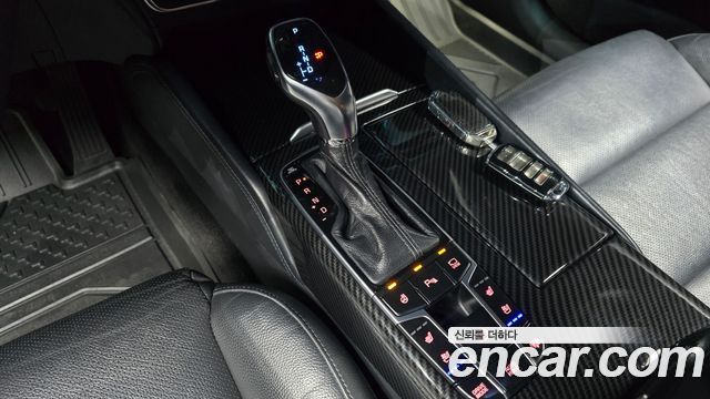Kia K7 2018 — photo 9