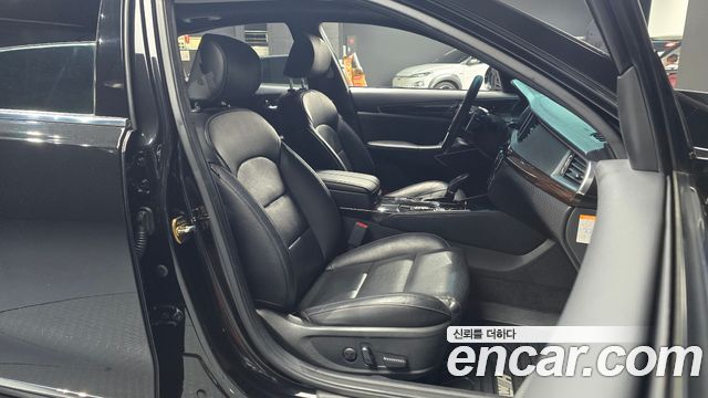 Kia K7 2018 — photo 10