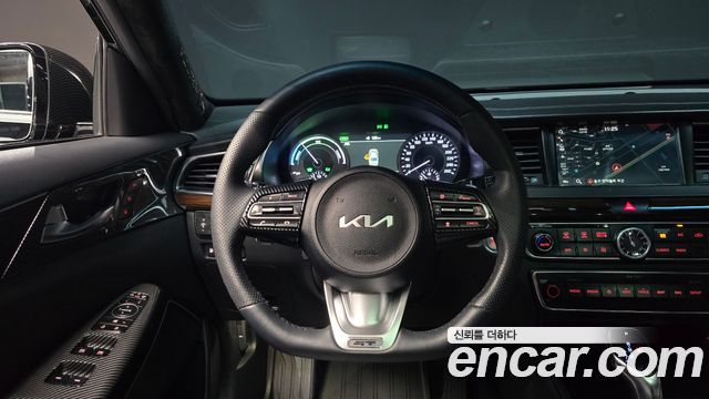 Kia K7 2018 — photo 13
