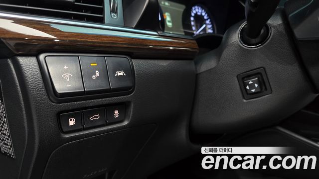 Kia K7 2018 — photo 14