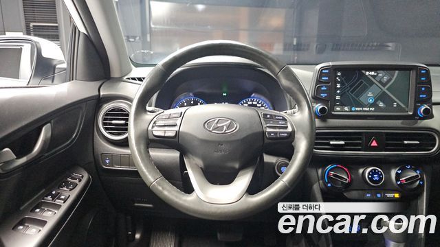 Hyundai Kona 2018 — photo 19