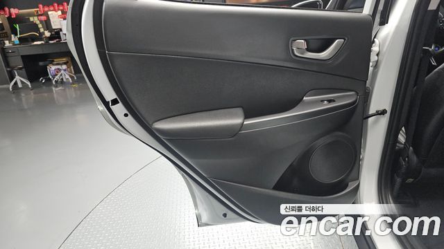 Hyundai Kona 2018 — photo 15
