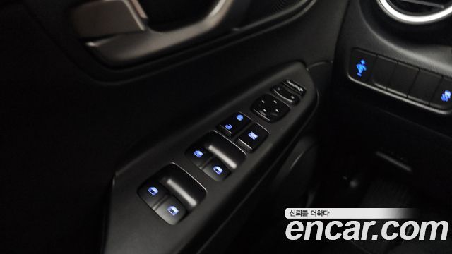 Hyundai Kona 2018 — photo 32