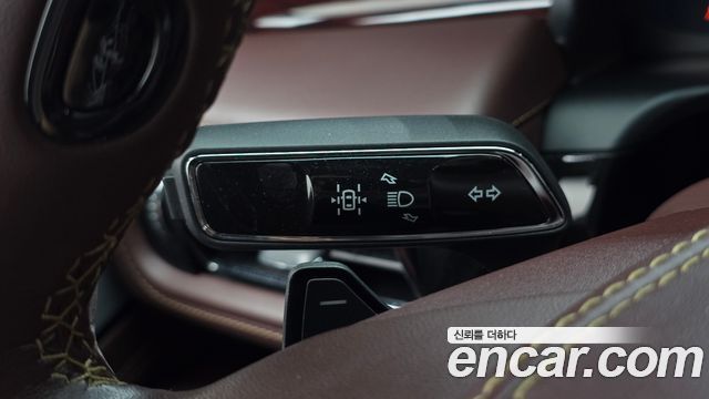 Lincoln Aviator 2022 — photo 29