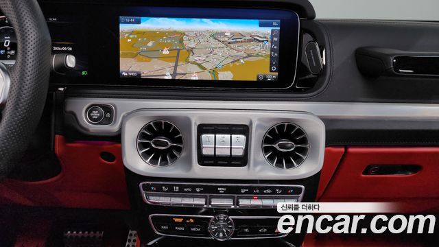 Mercedes-Benz G-Class 2021 — photo 14