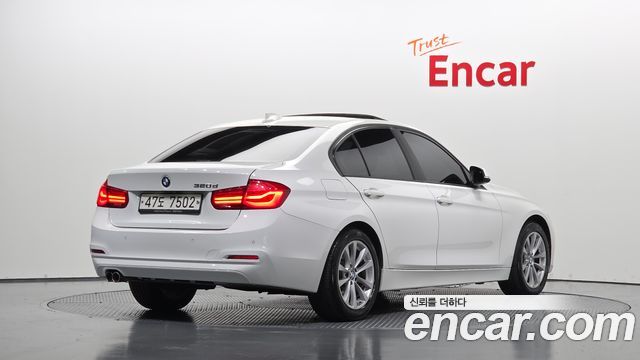 BMW 3-Series 2018 — photo 2