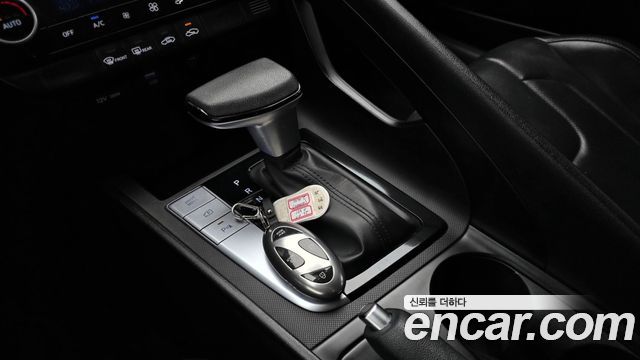 Hyundai AVANTE 2024 — photo 12