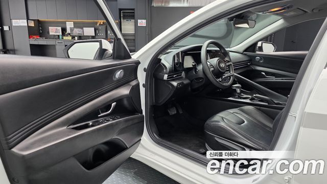 Hyundai AVANTE 2024 — photo 13