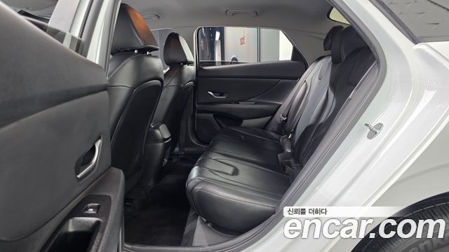 Hyundai AVANTE 2024 — photo 17