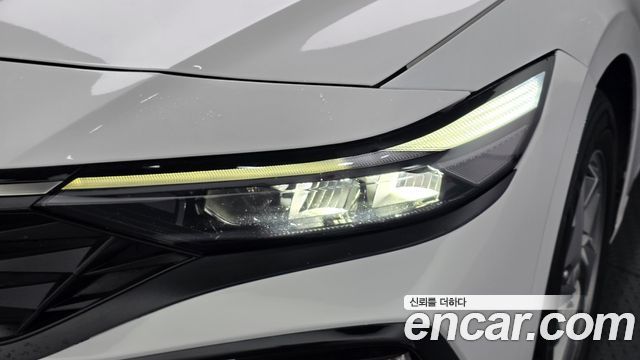 Hyundai AVANTE 2024 — photo 8