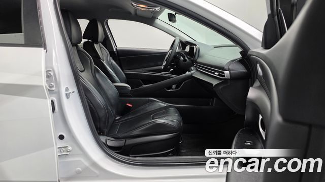 Hyundai AVANTE 2024 — photo 16