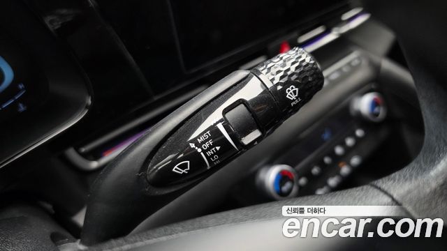 Hyundai AVANTE 2024 — photo 28