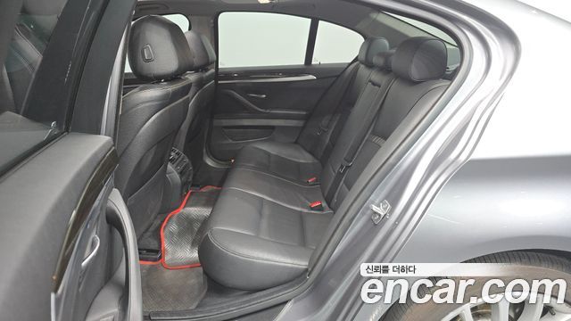 BMW 5-Series 2014 — photo 18