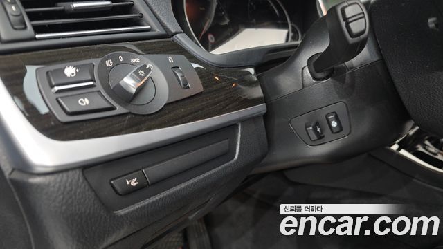 BMW 5-Series 2014 — photo 27