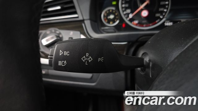 BMW 5-Series 2014 — photo 29