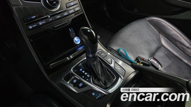 Hyundai Grandeur 2017 — photo 12