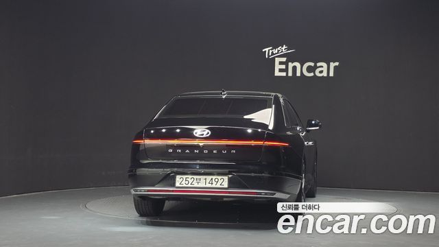 Hyundai Grandeur 2023 — photo 4