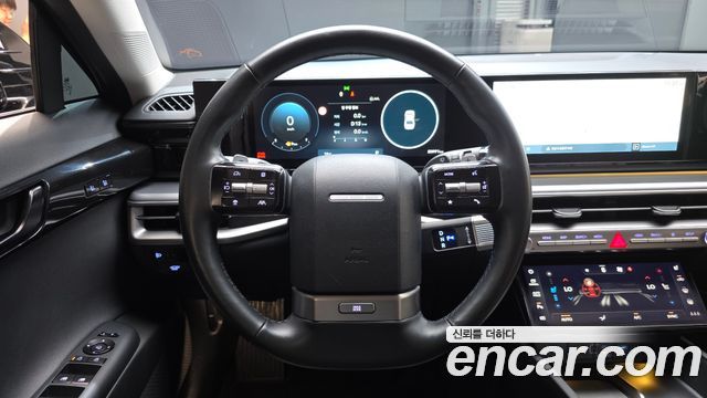 Hyundai Grandeur 2023 — photo 18