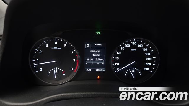 Hyundai AVANTE 2018 — photo 8