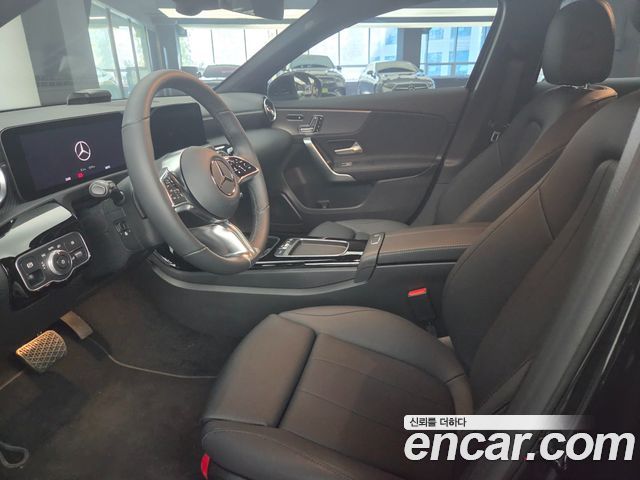 Mercedes-Benz A-Class 2026 — photo 7