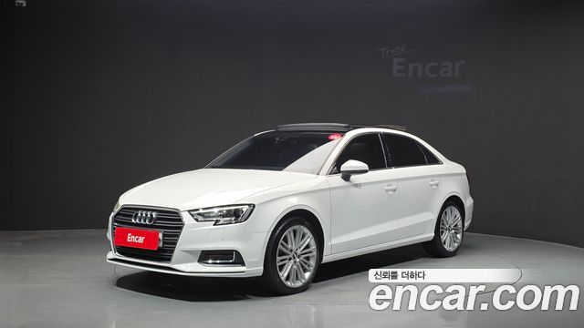 Audi A3 2018 — photo 1