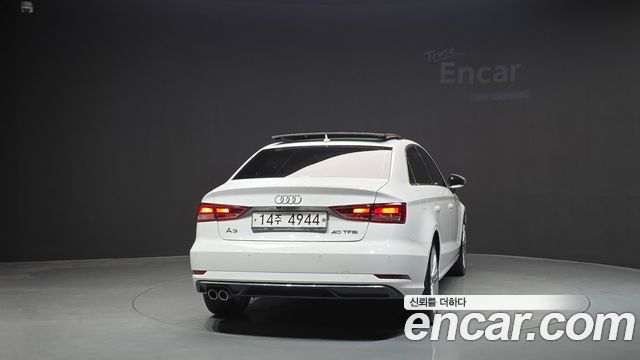 Audi A3 2018 — photo 4