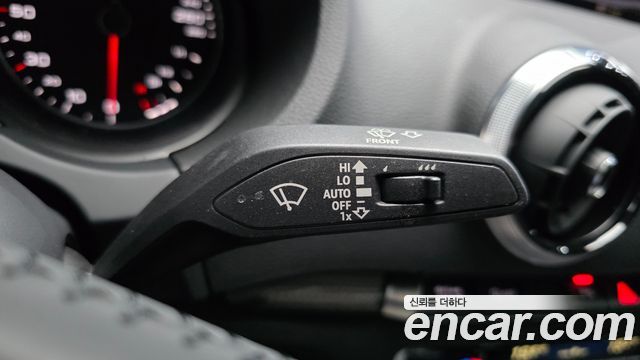 Audi A3 2018 — photo 27