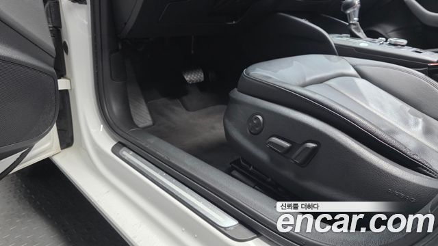 Audi A3 2018 — photo 32