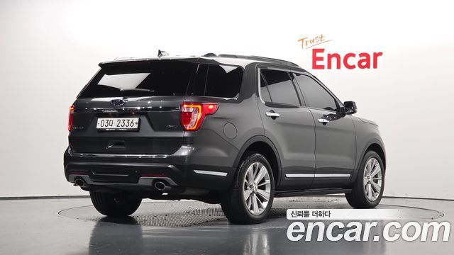 Ford Explorer 2019 — photo 2