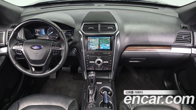 Ford Explorer 2019 — photo 10