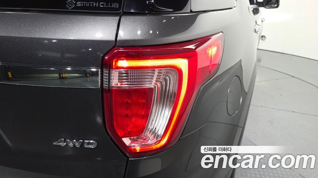Ford Explorer 2019 — photo 9