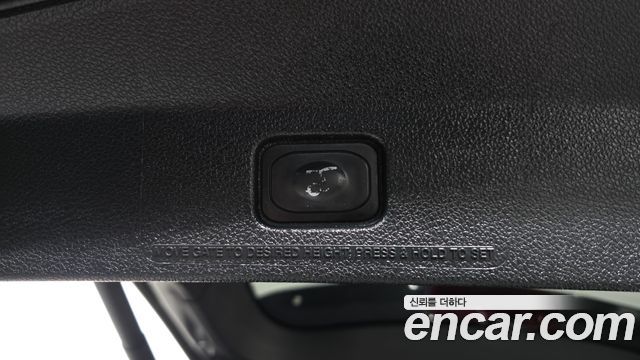 Ford Explorer 2019 — photo 27