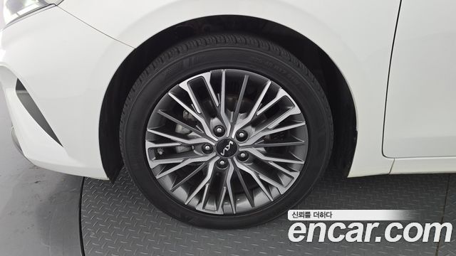 Kia K3 2022 — photo 5