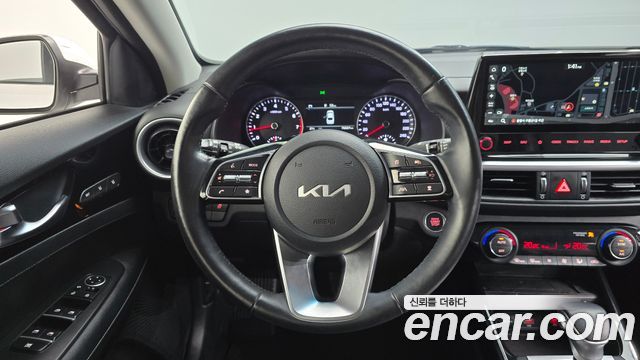 Kia K3 2022 — photo 19