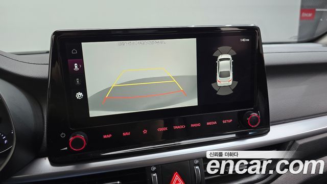 Kia K3 2022 — photo 20