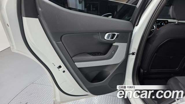 Polestar Polestar 2 2022 — photo 14