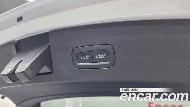 Polestar Polestar 2 2022 — photo 31