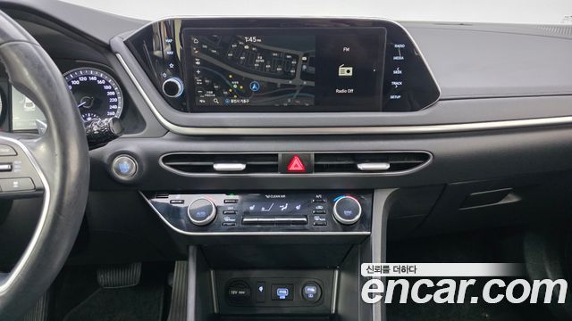 Hyundai Sonata 2022 — photo 13