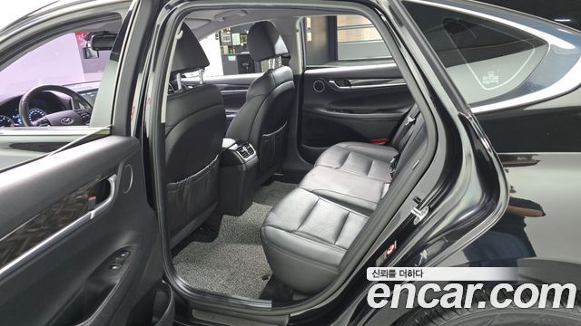 Hyundai Grandeur 2018 — photo 11