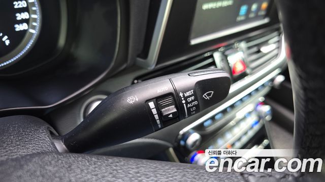 Hyundai Grandeur 2018 — photo 19