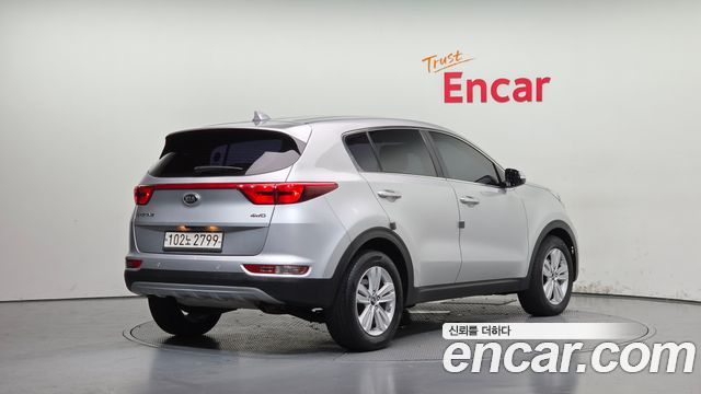 Kia Sportage 2018 — photo 2